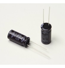 Elektrolytický kondenzátor 2200uF, 10V, 105°C - radiální